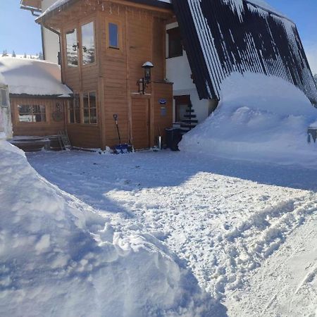 Guest House Alpha Ski Camp Jahorina Exteriör bild