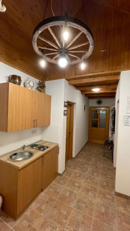 Guest House Alpha Ski Camp Jahorina Exteriör bild